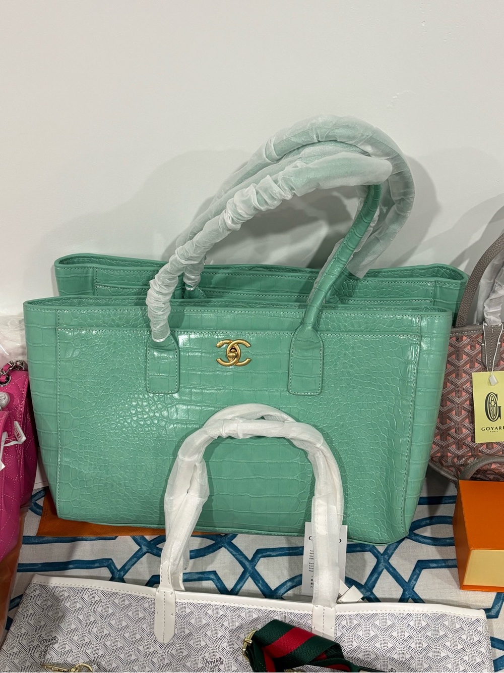 High end designer ladies handbag - excellent condition